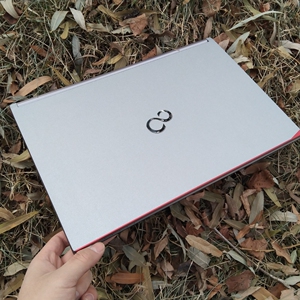 高清屏i7超薄富士通笔记本电脑 15.6 寸型号:e753