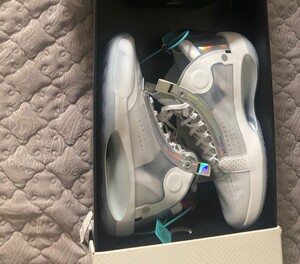 正品原盒 耐克aj34 白镭射黑白彩虹炫彩薄荷绿_阿里巴巴找货神器