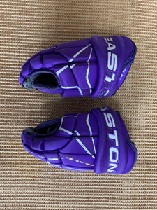 同款货源huangleicoco淘宝冰球手套,12寸,easton品牌,非鲍尔冰球