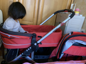 momiko 婴儿推车,全铝合金,非常厚实,非常结实,轮子非