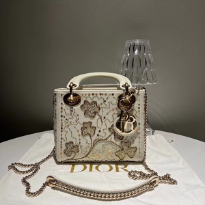 000人付款淘宝dior /迪奥黑金四叶草金线刺绣