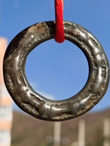 辽金青铜竹节巾环纳言,皮壳一流,文人墨客之物,大小适合做项坠