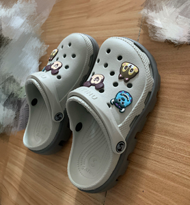 801人付款淘宝鲨鹈鹕正品洞洞鞋 防滑软底耐磨沙滩鞋胡力灵35.