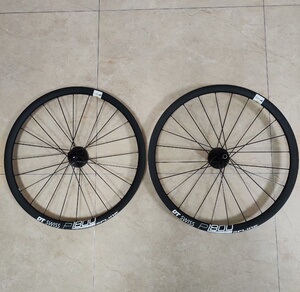 dt swiss p1800公路中锁碟刹铝轮组700c 框高