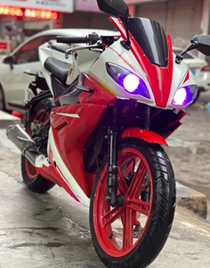 摩托车跑车雅马哈r6国产