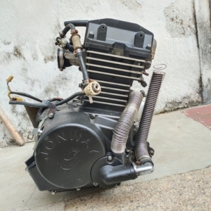 永源双杠350电喷水冷发动机,改小忍者,地平线,本田王,等等