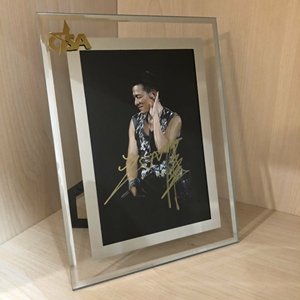 刘德华亲笔签名照