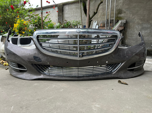 奔驰e保险杠总成