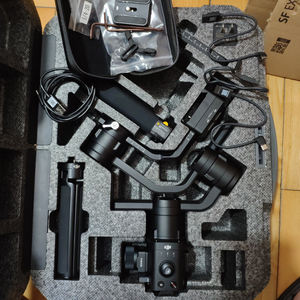 00ai950624淘宝dji大疆如影s基础版,天猫旗舰店购入,个人业余搭佳能