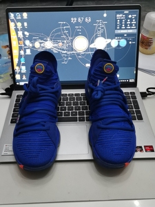 kd10 杜兰特10城市,室内场几次,鞋底完好有氧化发黄,鞋