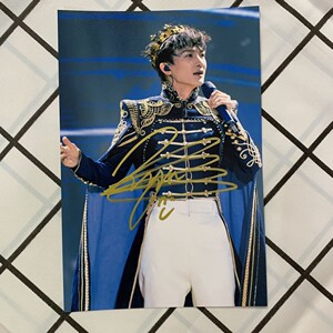 声入人心周深亲笔签名照保真低价出送女朋友送同学礼物集美们冲鸭