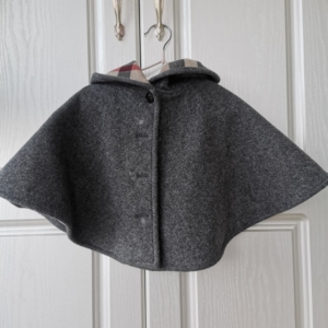 burberryl bbr 羊绒斗篷s码,上衣 ,风衣