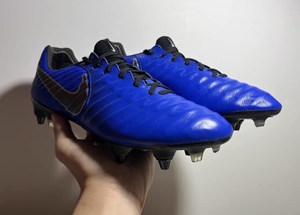 耐克足球鞋 传奇7sg