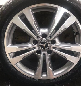奔驰c200原装轮毂
