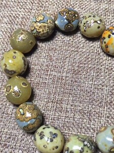 阿拉善玛瑙金边眼睛石手串 特价出_阿里巴巴找货神器