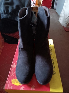正宗老北京布鞋，全新 品牌：夏联升 二棉鞋35码，需要邮寄的