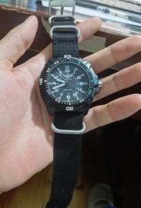 我是特种兵电视剧同款军表,碳纤维的,带上很大气,氚372901记收587