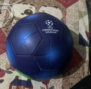 足球5号球,比赛用球,全新正品 喜力欧冠限量5号足球. 球质