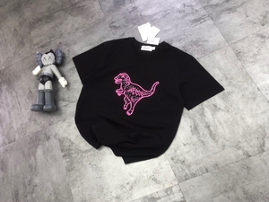 工厂倒闭清仓,coach蔻驰刺绣恐龙短袖t恤,全新99元包邮