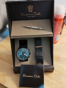 Massimo dutti专柜石英手表 没电了 需要自购电池