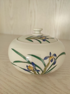 锦松梅 兰花草纹 茶叶罐 有田烧 日本