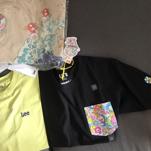 优衣库联名宝可梦 北斋蓝海浪鲤鱼王 s码422043 90元