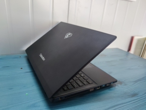 神舟炫龙游戏笔记本跑分36.7w 1050-4gb独显