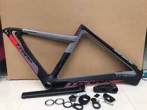 烈风巴黎team 46码现货前圈后碟 后桶轴前快拆