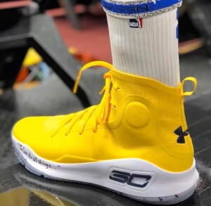 库里4主场黄 42.