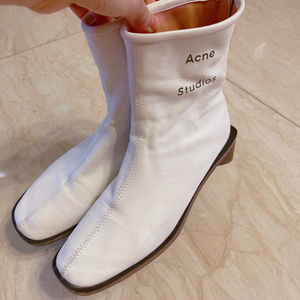 Acne Studios羊皮粗跟短靴皮底方头字母拉链袜靴低跟