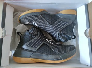 李宁驭帅12 41码 黑生胶