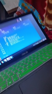 二手华硕X550LC笔记本电脑出售  。几年没有用了键盘有瑕