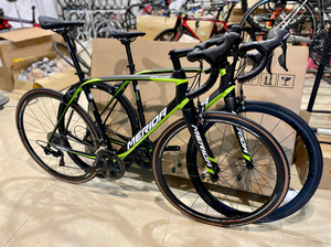 美利达斯特拉4000全碳公路车105套件碳轮