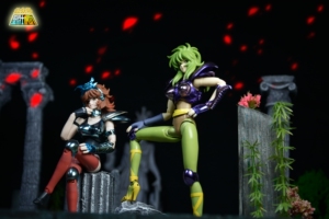 圣斗士星矢 圣衣神话 蛇夫座 莎尔娜 天鹰座 魔铃