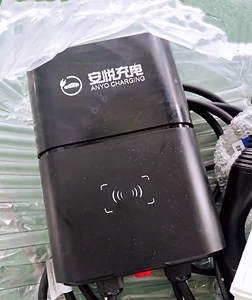 安悦大众3.5kw充电桩,国标插头,9成新,刷卡启动,适合百