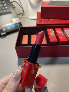 美丽俏佳人 龙凤呈祥口红 唇膏口红 bazaar red口红