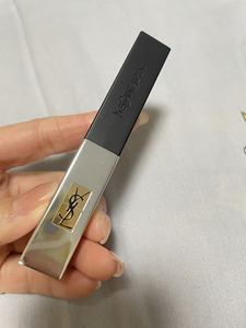 ysl圣罗兰小银条口红,杨树林,104号色,紫色系,不荧光.
