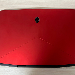 外星人m15星云红,处理器酷睿i7-9750h,显卡rtx2