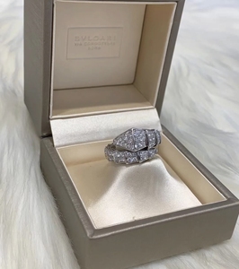 宝格丽宽版满钻戒指