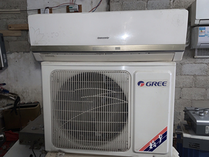 格力空调大一匹单冷挂机,定频,功能一切正常,包基础安装.