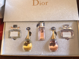 000人付款淘宝dior迪奥真我香水小样款5ml满瓶未开lqmlqm20100.