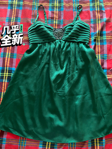 美国轻奢BCBG祖母绿连衣裙镶钻真丝质地这条小绿裙绝了 是每
