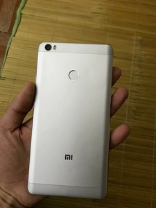 闲置下来的小米max1代全网通双卡双待