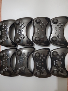 任天堂wiiu原装中古pro手柄,成色不错,带刚印,功能正常