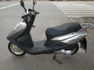 出售2019年新大洲本田dio125踏板摩托车一台,本车牌照