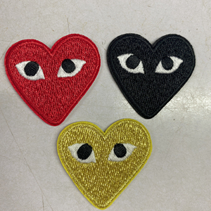 川久保玲毛衣贴