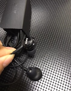 三星akgs20原装耳机!s20note10原装正品耳机!