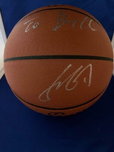 姚明签名篮球 jsa卡丢了,官网可查sticker在,现货可