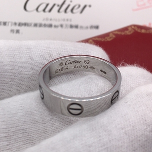卡地亚戒指男白金