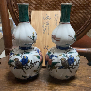 九谷烧·瓜棱形·交趾釉·福字款·桃子·鸟儿----葫芦德利